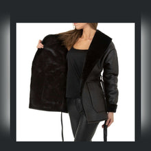 Laden Sie das Bild in den Galerie-Viewer, DAMEN JACKE black, H/W
